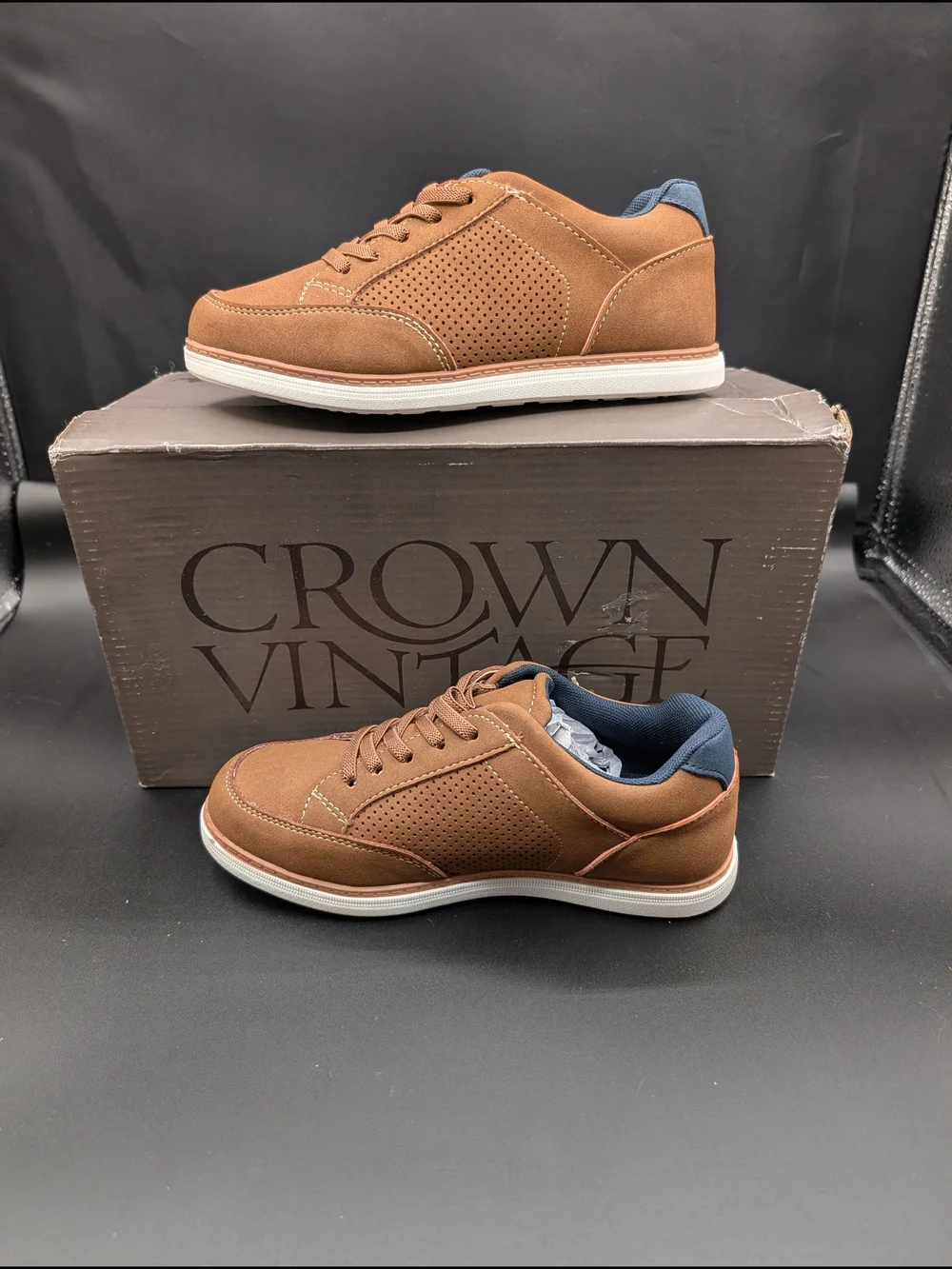 Crown Vintage Kid's Tan/Brown Perforated Casual Sneakers